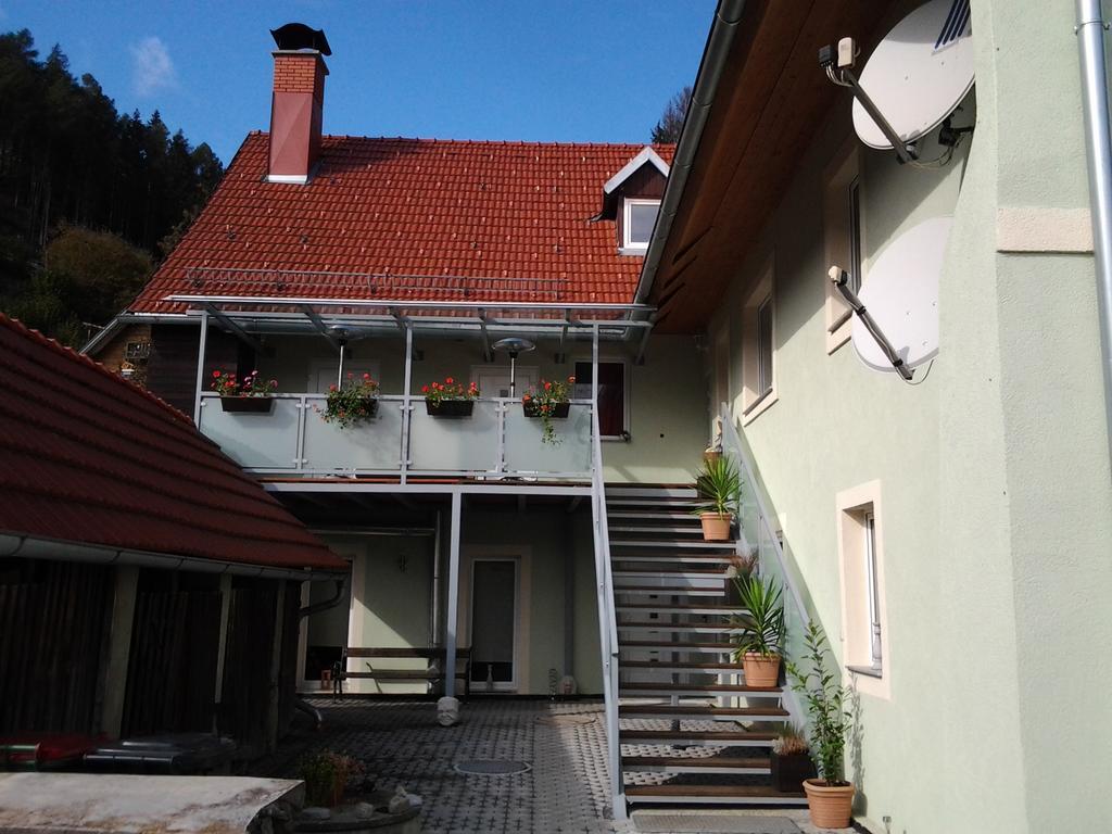 Отель Lerchenhof Фризах Экстерьер фото